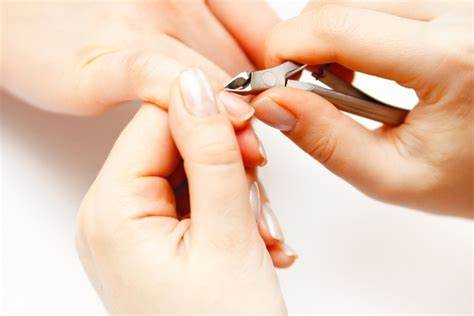 Cuticle Trim