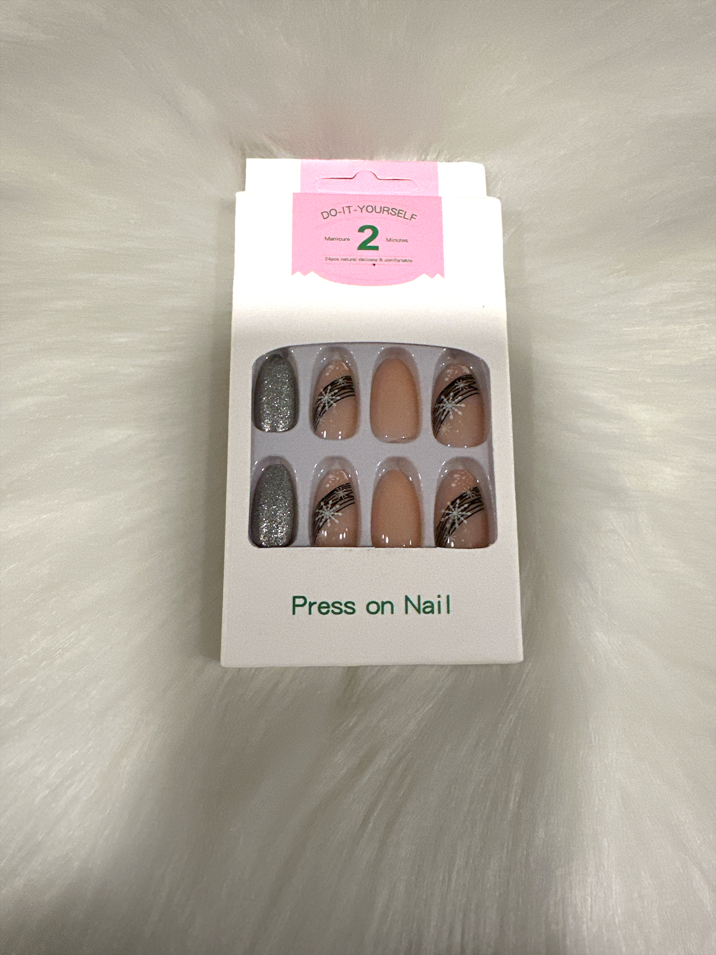 "Elegant Glitter and Leaf Press-On Nail Set – Sophisticated Style Made Simple"