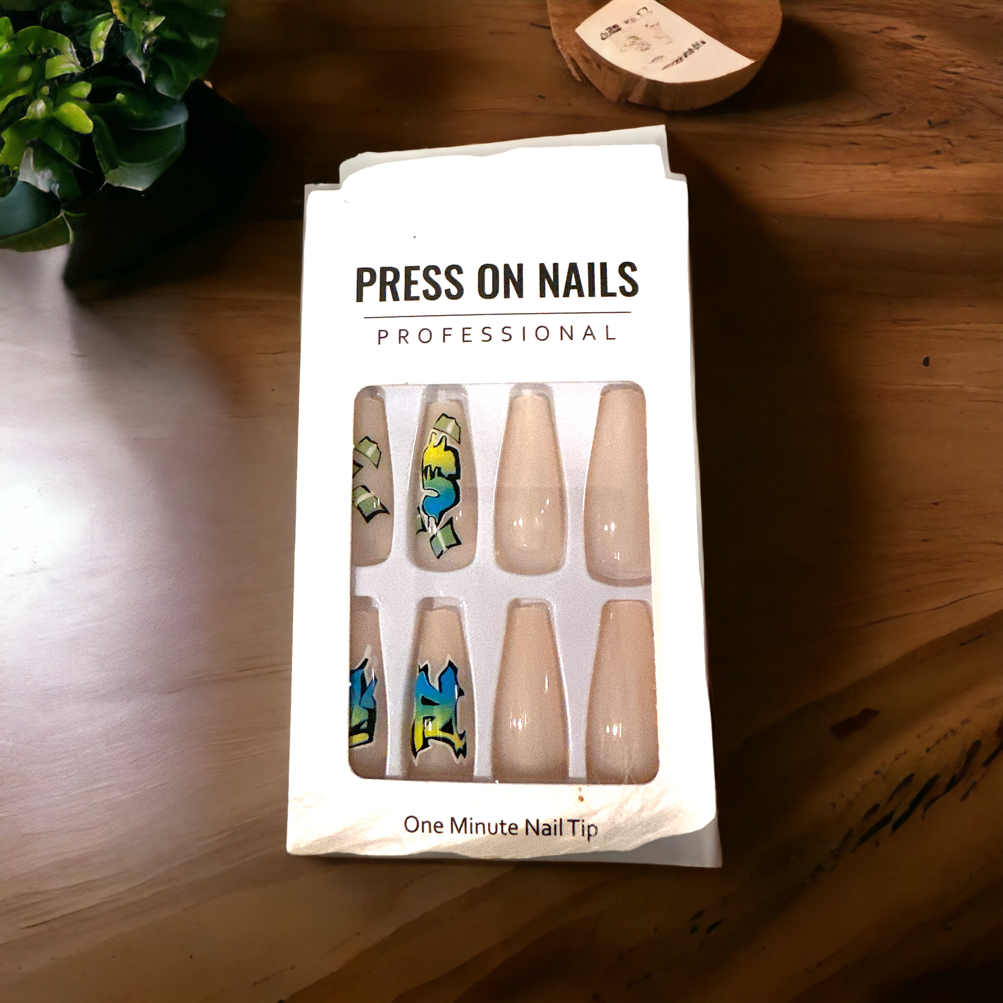 Street Art-Inspired Press-On Nail Set